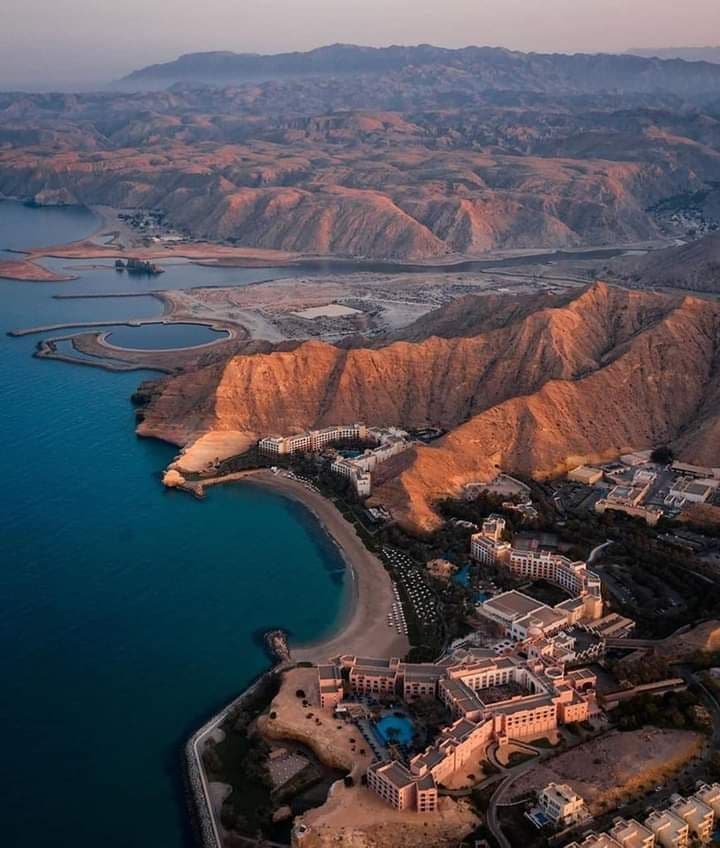 صلالة + مسقط 8 ايام